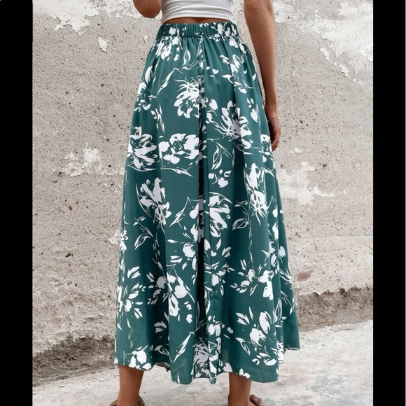 Boho Floral Print Belted Skirt - Picture 12 of 16